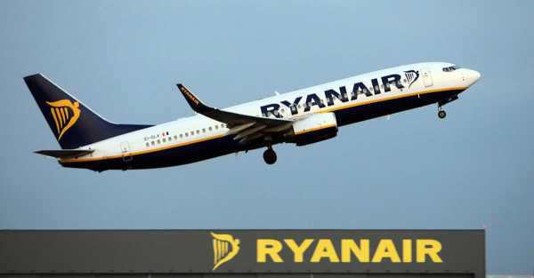 Ryanair’s case against veteran pilot should be attached to Channel 4 action, court told