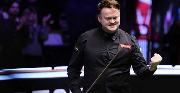 Shaun Murphy makes 147 to help seal win over Mark Allen and reach Masters final