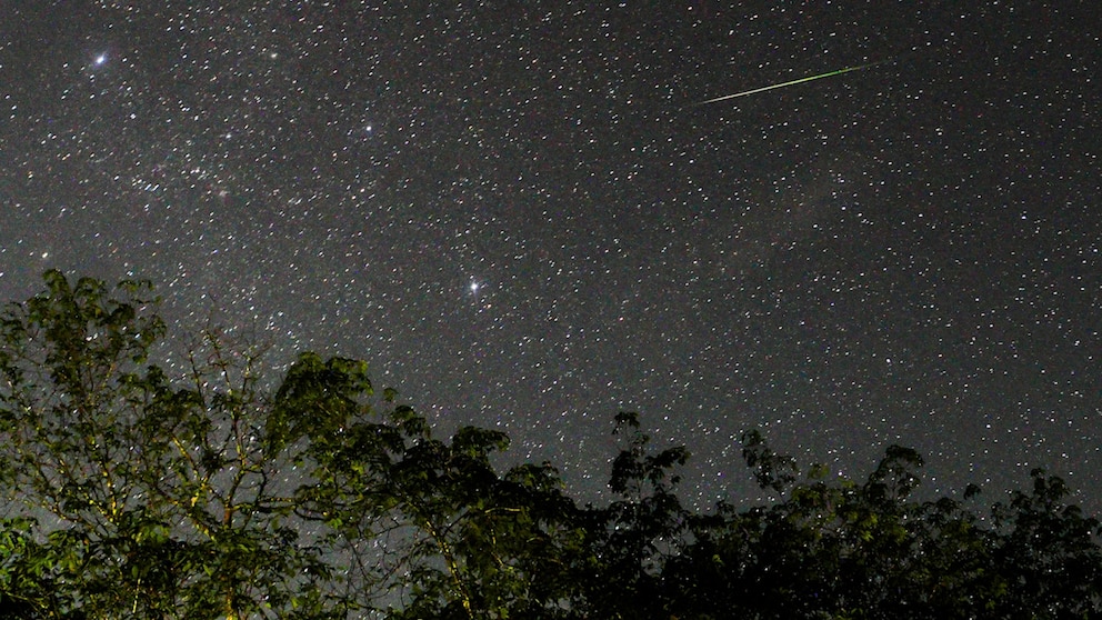 Video What is the Quadrantids meteor shower?