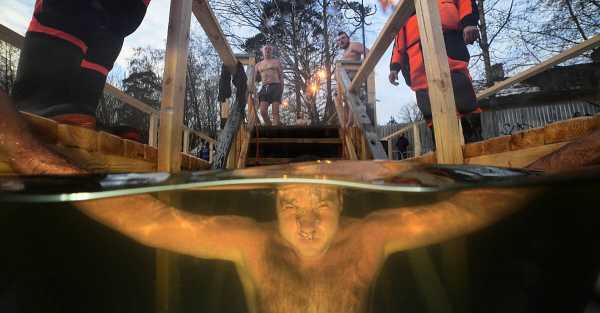 Warm weather threatens Epiphany ice water plunges in Russia