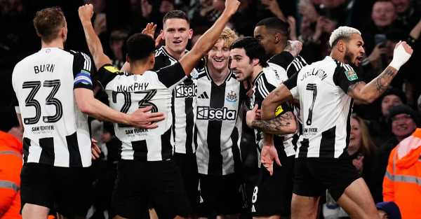 Newcastle in pole position to reach Carabao Cup final after win at Arsenal