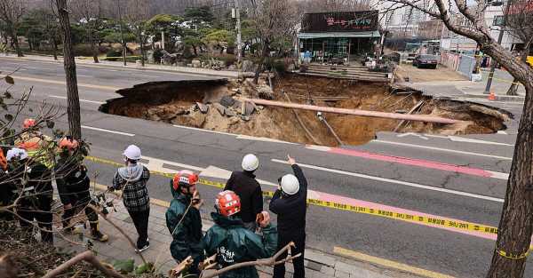 Motorcyclist who disappeared in huge Seoul sinkhole found dead