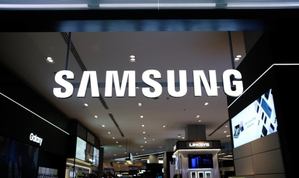 Samsung sees first market share decline in a decade. It's a 