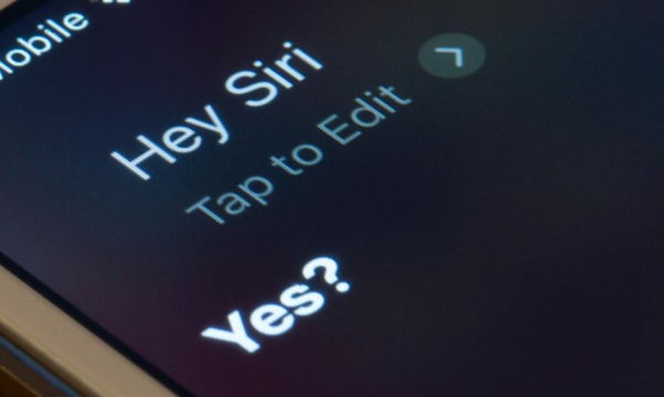 Siri is still pretty average. Apple delays next AI update