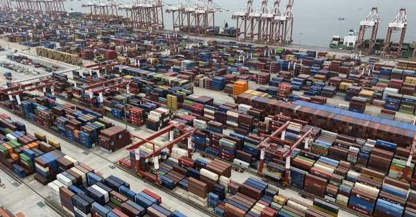 US economy shrinks 0.3% in first quarter as Trump trade wars hurt business