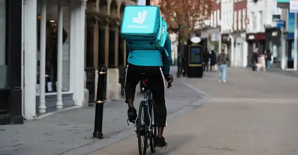 Deliveroo agrees to €3.4bn takeover by US rival DoorDash