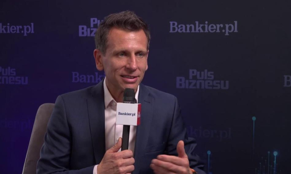 Bankers and advisors will remain irreplaceable for a long time