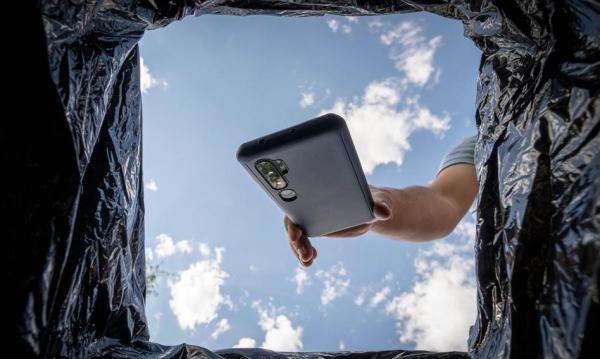 Billions in drawers. Unused electronics in Polish homes worth a fortune