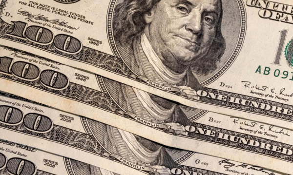 Dollar at its cheapest in three years. Americans are withdrawing from tariffs