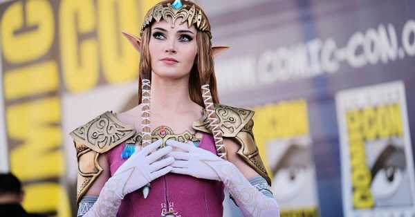 In photo: Tens of thousands of fans gather in the US for Comic-Con 2025