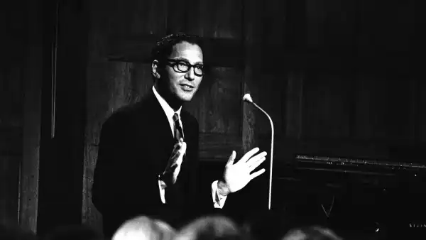 How Tom Lehrer Avoided the Fleetingness of Satire