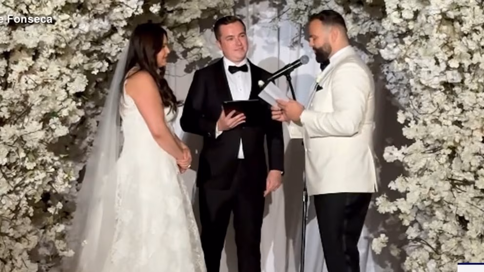 Video: Couple's List of Vows Goes Viral