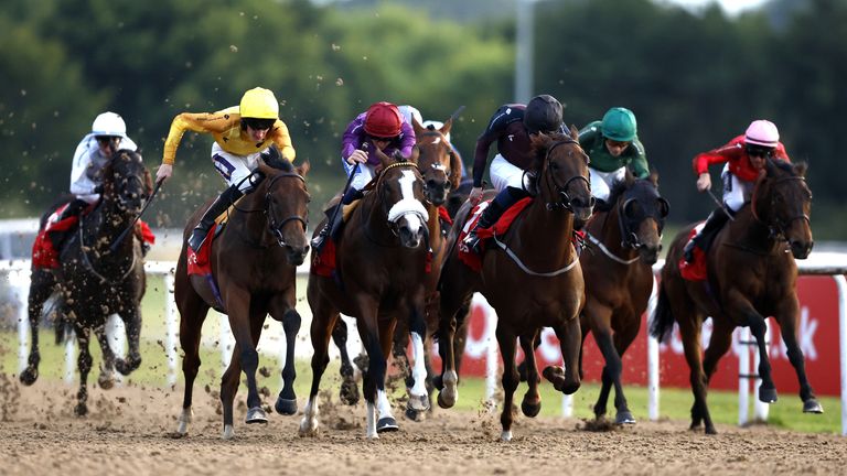 Today on Sky Sports Racing: London and South aim to extend Racing League advantage at Wolverhampton