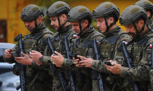 Foreign Intelligence or Greed? Suspicious Cryptocurrency Apps Track Polish Soldiers