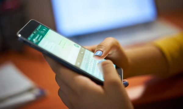 Smartphone prices won't increase after all? The Confederation announces legislation eliminating the reprographics fee.