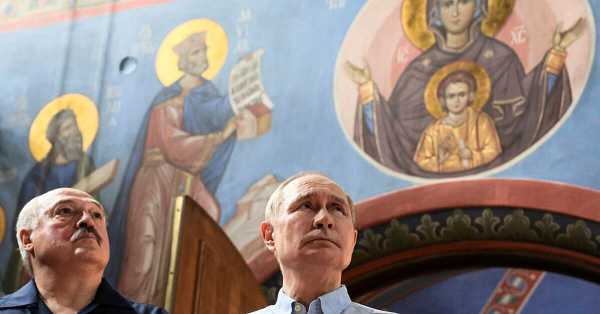 Putin: New hypersonic missiles in production, to be deployed in Belarus