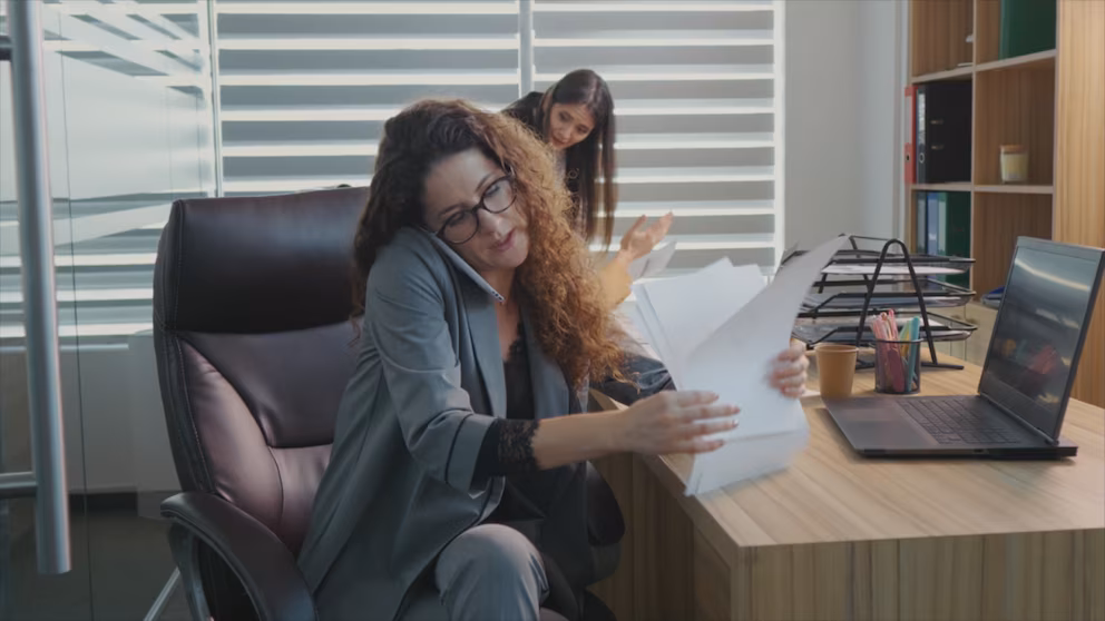 Video Why More and More Moms Are Leaving Work