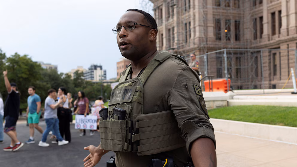 Amid redistricting protests, Texas State Capitol cleared of visitors after reported social media threat