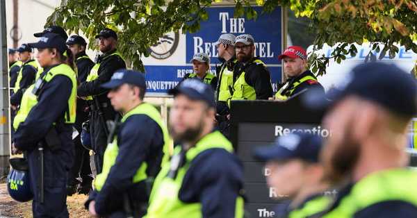Police impose conditions on protest at London refugee hotel