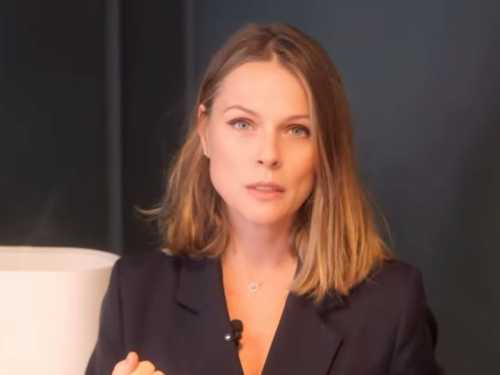 Freimut responded to rumors that Efrosinina was in love with her husband