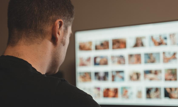 The regulator will check whether 34 porn platforms effectively verify the age of users