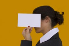 Internet: Use Your Real Name or a Pseudonym? 5 Reasons to Use the First One.
