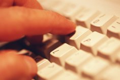 10 Ways to Spot an Online Scam
