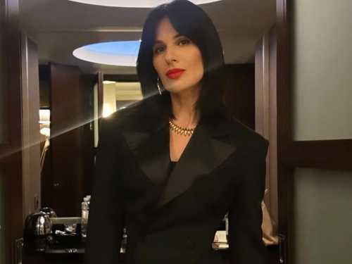 Masha Efrosinina showed how makeup changes her appearance