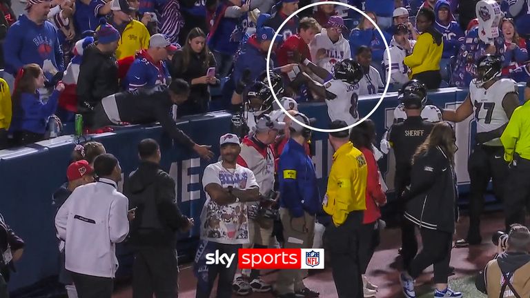 Lamar Jackson Apologizes For Pushing Fan After Celebrating Slap: 'I Just Forgot Where I Was For A Little Bit'