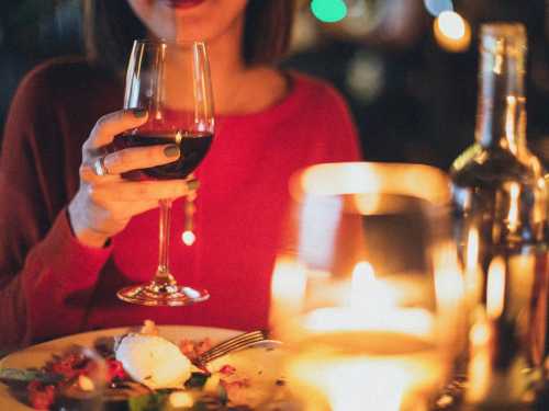The Art of Being a Lady: 5 Etiquette Rules for a Perfect Evening at a Restaurant