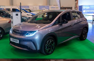 China’s autos surpass Korea’s in Europe: Top brands include BYD, MG, and Chery.