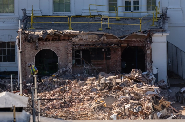 East Wing Takedown: Lawful? Plus 5 Queries, Resolved