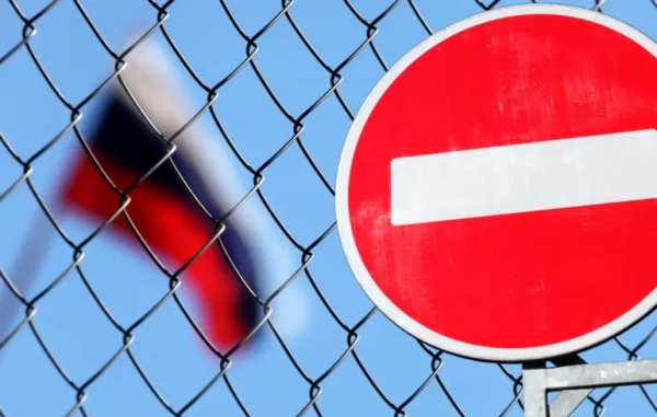 Russia Sanctions: Slovakia Seeks Top-Tier Talks on Fresh Limits