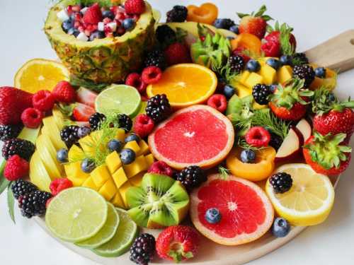 Regular fruit consumption may partially reduce the impact of air pollution on lung function in women
