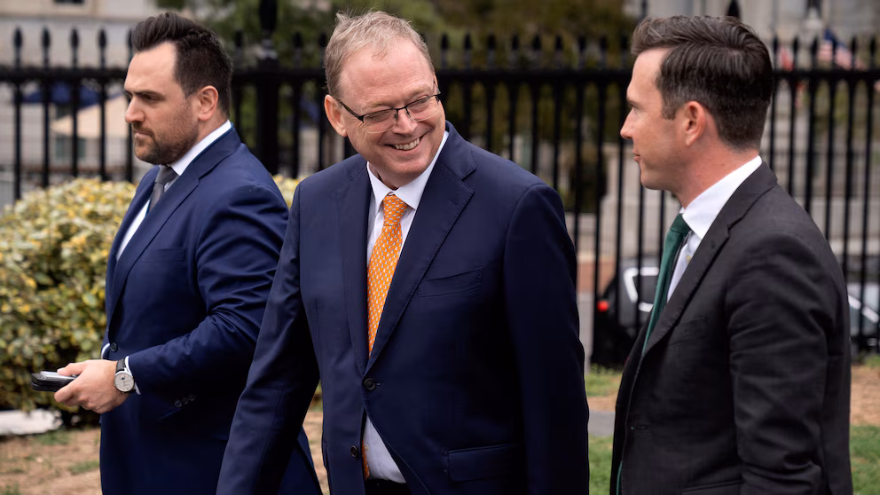 Hassett: Job Cuts Loom If Trump Deems Shutdown Talks Futile