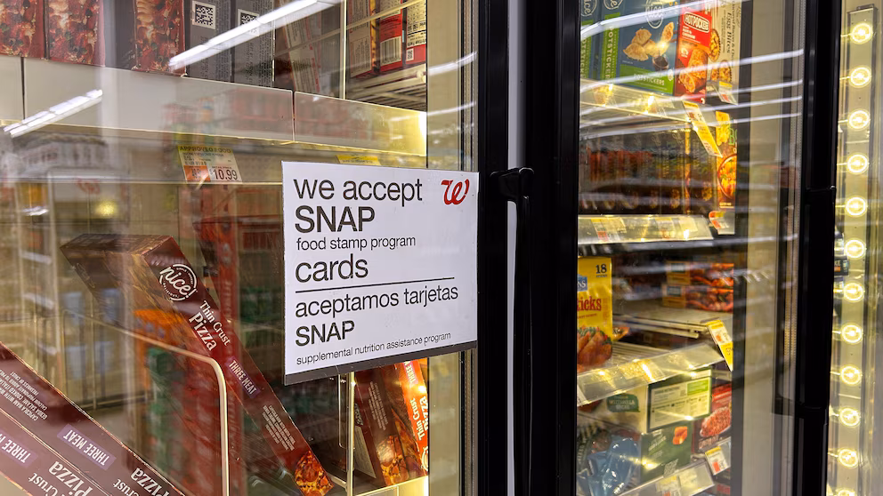 SNAP Cuts, Pay Delays Spur Congress Toward Budget Agreement?