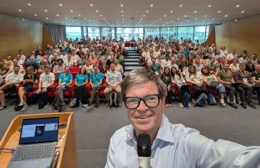 Yann LeCun Departs Meta, Starts AI Venture Following Decade-Plus Tenure