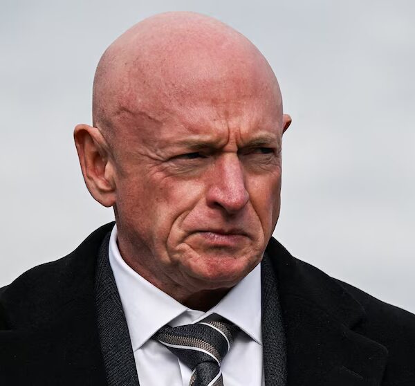 Pentagon Initiates Deep Probe of Senator Kelly’s Address to Service Members