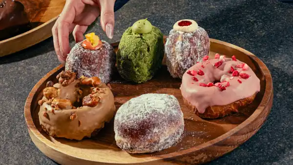 Doughnut Den: A Critique