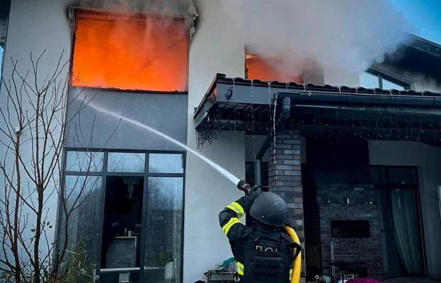 Extensive Russian Raids Trigger Ukrainian Blackouts