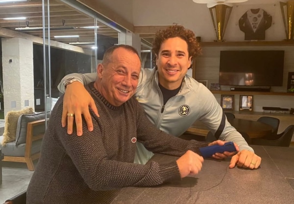 Alain Orsoni with legendary Mexican national team goalkeeper Guillermo Ochoa, who played for Ajaccio