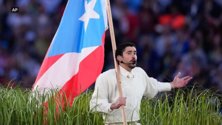 Bad Bunny's Super Bowl Performance Delivers Strong Statement 1