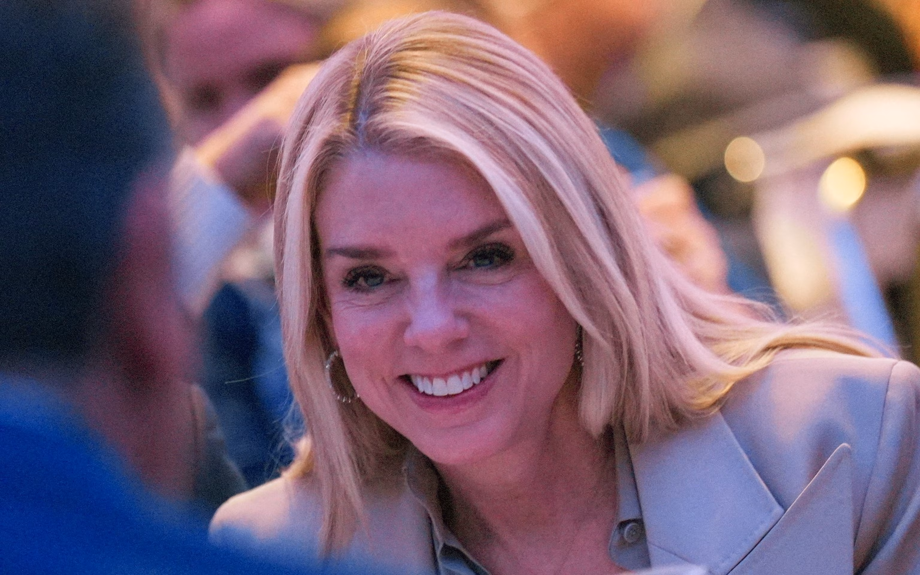 Trump shifts explanation of why DNI Gabbard was at FBI Georgia election office raid 8