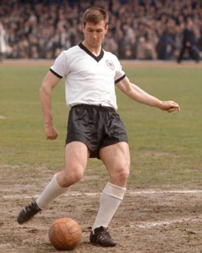 Legendary football coach who was born in Poland, played for Germany, and made Denmark famous has died (photo) 5