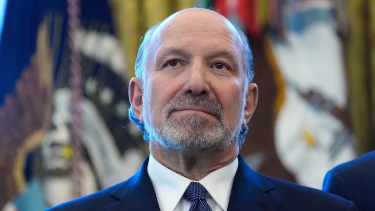 Howard Lutnick, Trump's commerce secretary, faces calls to resign over Epstein ties 19 Howard Lutnick, Trump's commerce secretary, faces calls to resign over Epstein ties 19