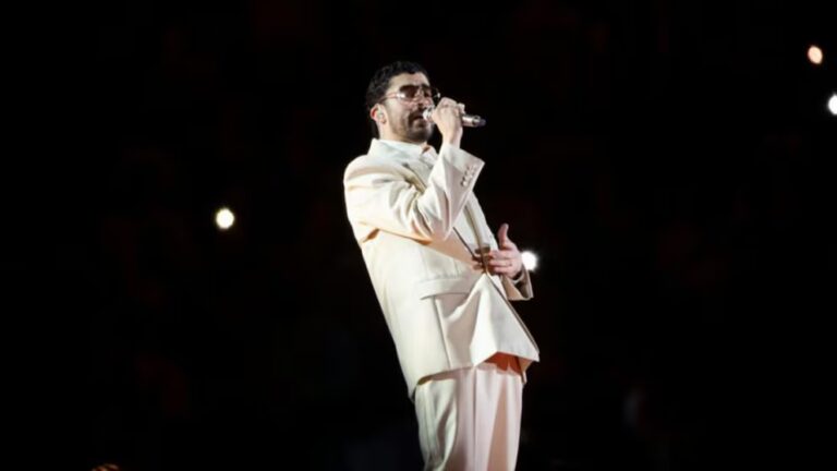 Big Buzz Builds for Super Bowl Stage Spectacle 19