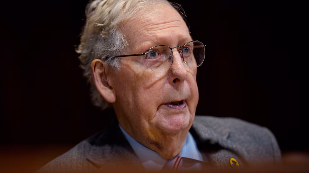 Sen. Mitch McConnell hospitalized after experiencing 'flu-like symptoms' 3