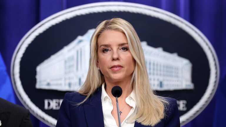 Bondi defends Gabbard's role in controversial Georgia election probe, FBI search 3