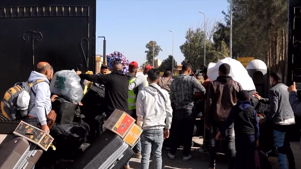 Rafah border crossing: Some activity resumes 2