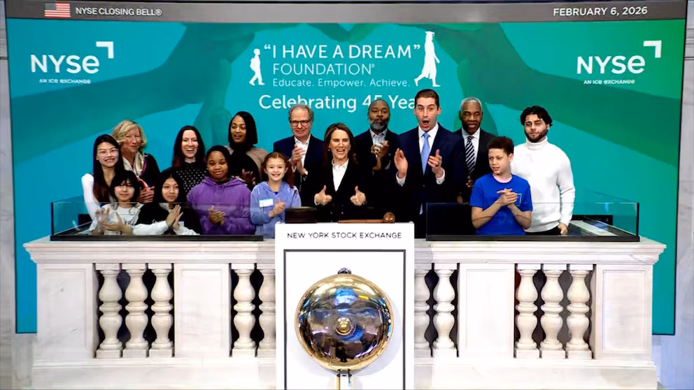 Dow Achieves 50,000 Milestone 2 Dow Achieves 50,000 Milestone 2